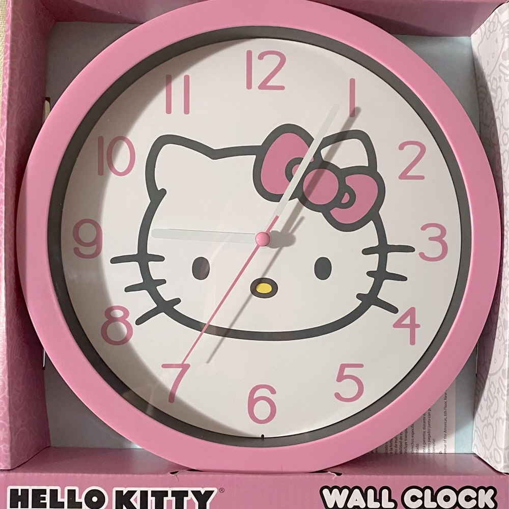 Hello Kitty Wall Clock NIB
